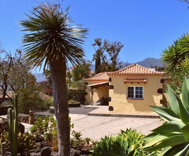 Finca-huis half met geweldig uitzicht op zee en mooi terras - finca palmera b