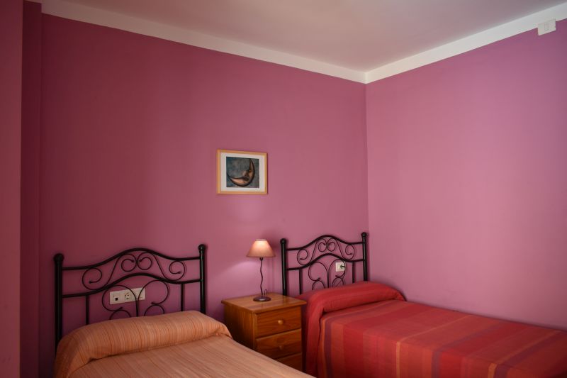 14_La_Palma_Puerto_Tazacorte_Dracaena_2b_Bedroom